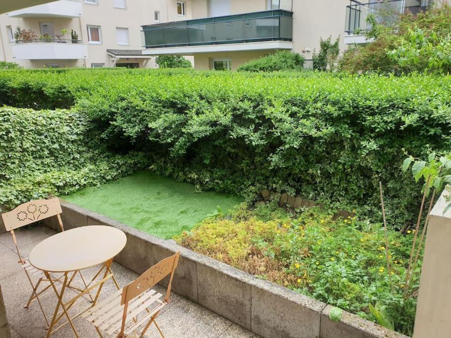 62 M2 Rez De Jardin, Terrasse , 6 Lits Et Parking Apartment Annecy Bagian luar foto